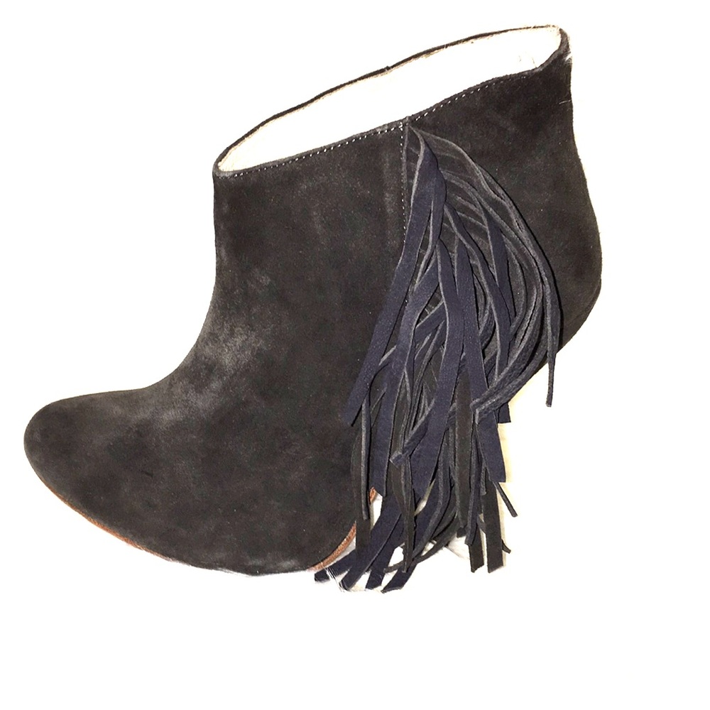 Plomo size 5 dark gray fringe bootie. Real leather
